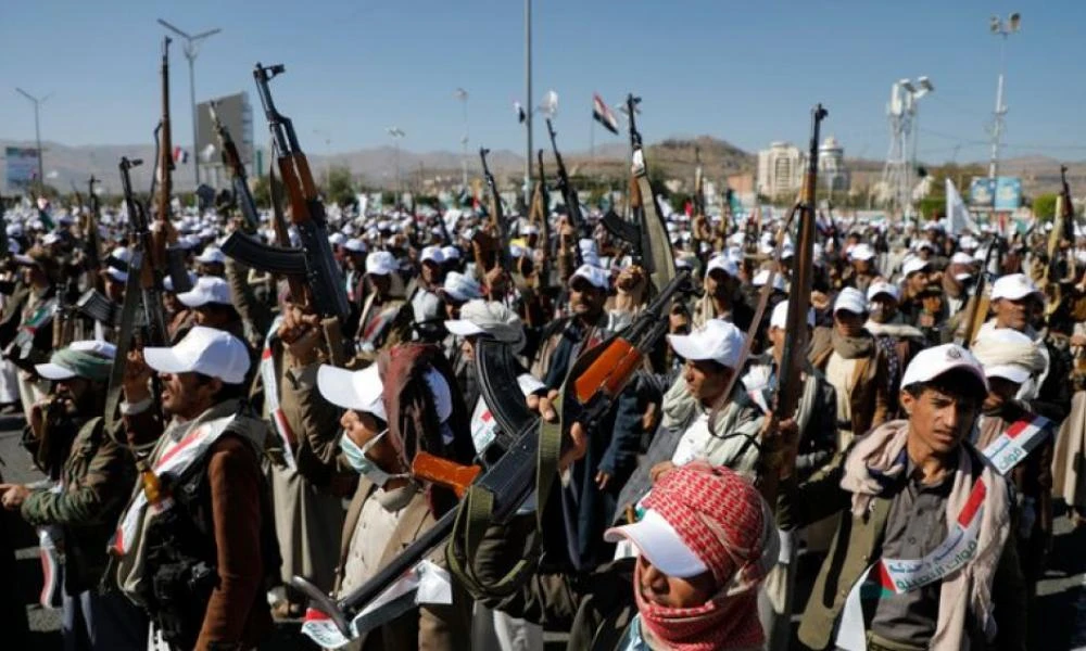 Υεμένη - Χούθι: Νέοι βομβαρδισμοί από τις ΗΠΑ και τη Βρετανία σε αεροδρόμιο